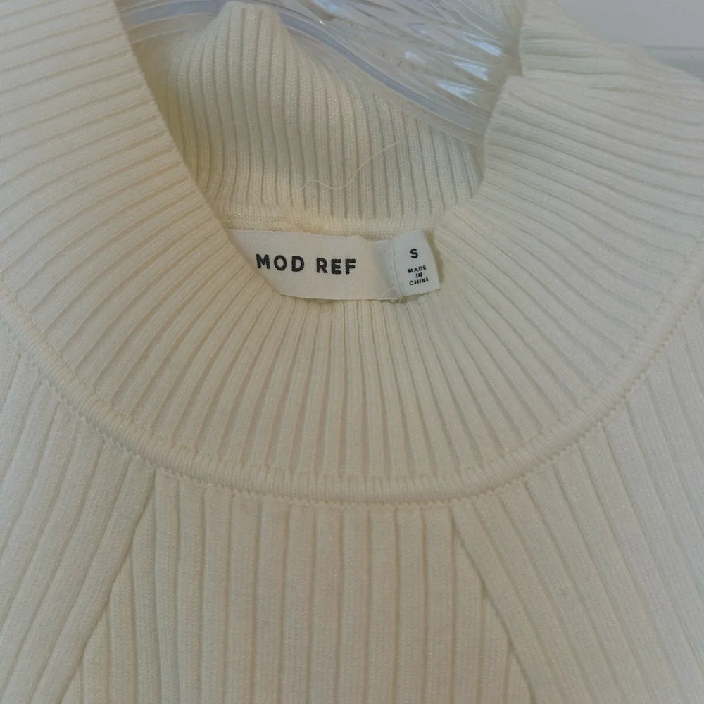 Mod Ref Cream Ribbed Tank Top - Picture 2 of 3